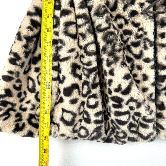 XOXO Vegan Fur Leopard Hooded Tie Waist Vest NWT - Picture 9 of 9